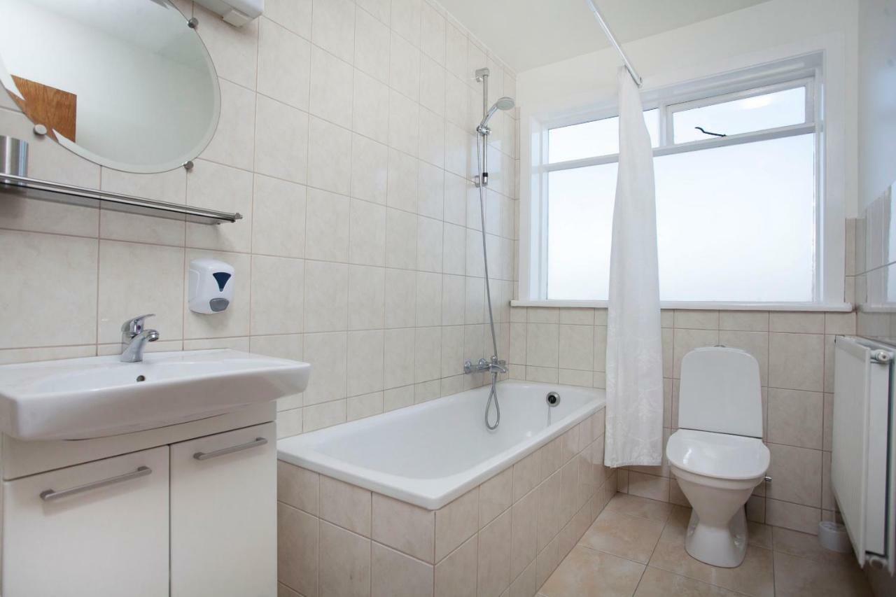 Apotek Guesthouse Akureyri Extérieur photo